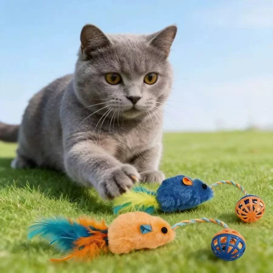 Eco-friendly seagrass woven cat toy basket - sustainable pet product